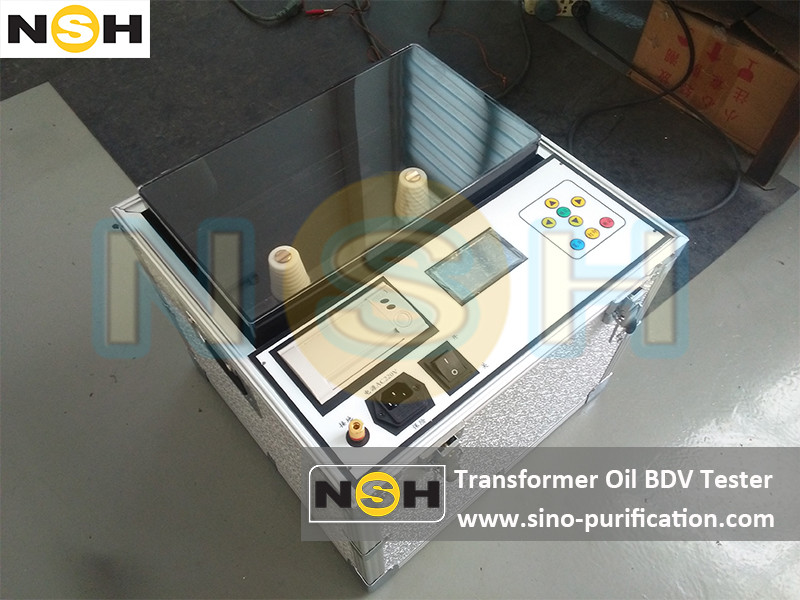 AC 220V Oil Dielectric Strength Tester , Anti Jamming Transformer Oil Testing Machine